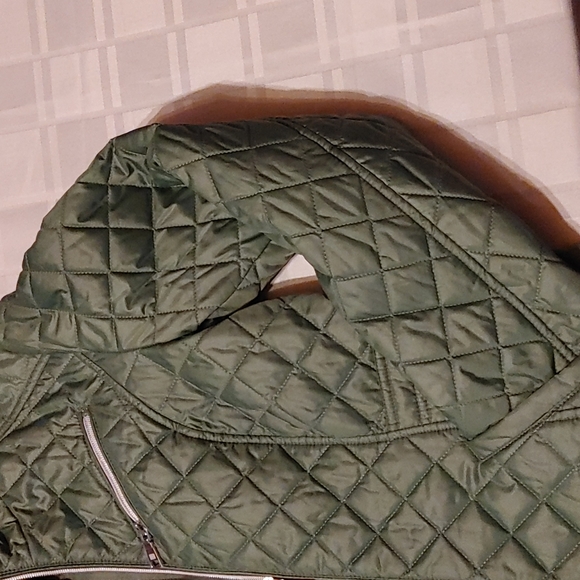 Laundry by Design" Green Midweight Quilted Jacket - Picture 10 of 12